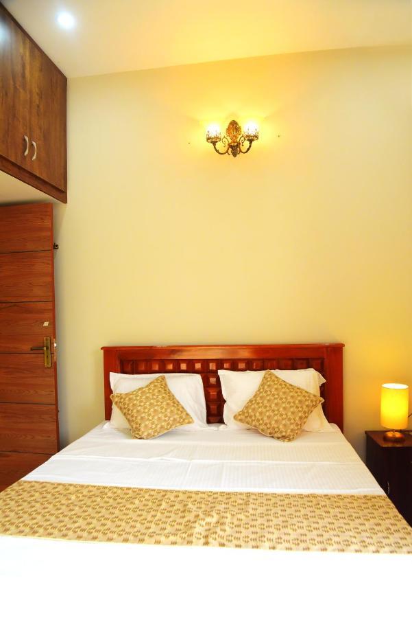 Sri Apartment 2Bhk For Familys Couples Parking A2 Pondicherry Esterno foto