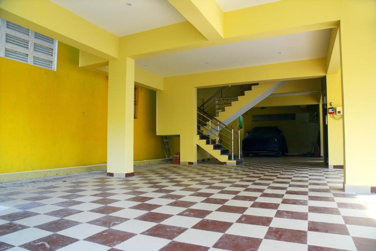 Sri Apartment 2Bhk For Familys Couples Parking A2 Pondicherry Esterno foto